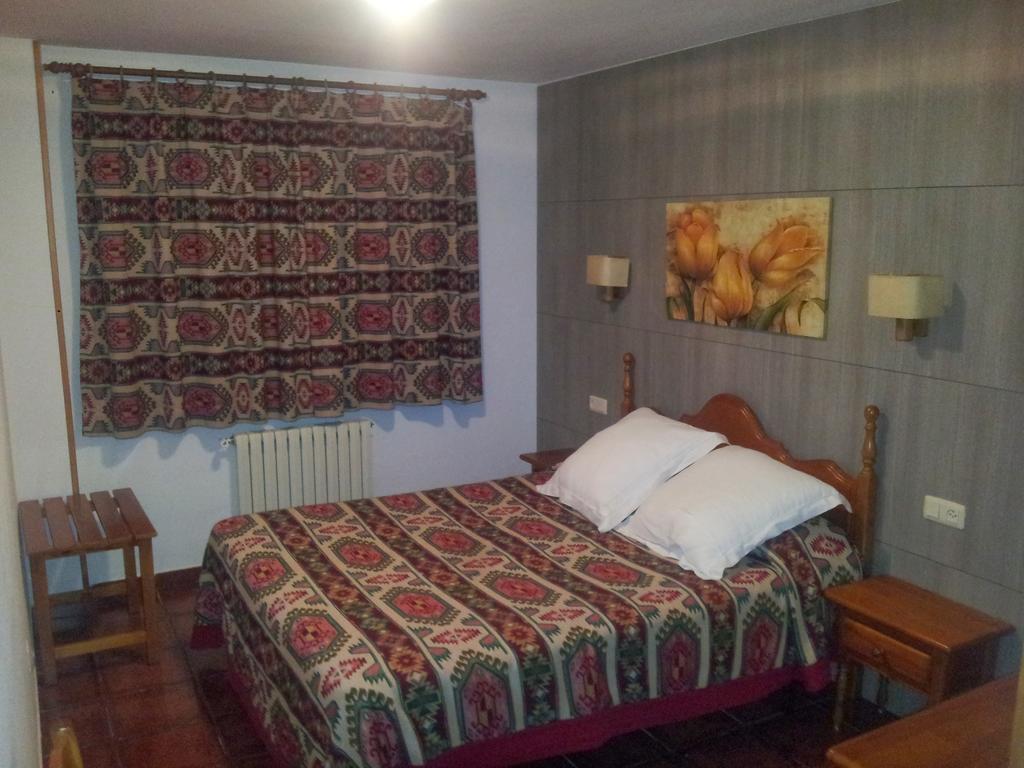 Apartamentos Petronilla Benasque Camera foto